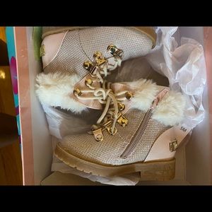 Juicy couture toddler winter boots
